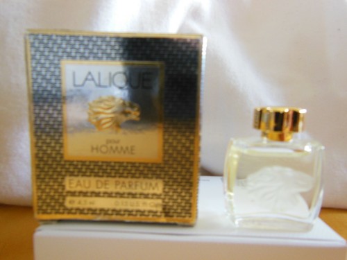 Miniature parfum boîte