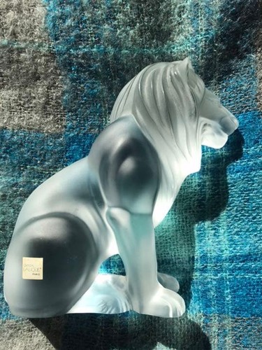 Figurine lalique crystal - lalique,